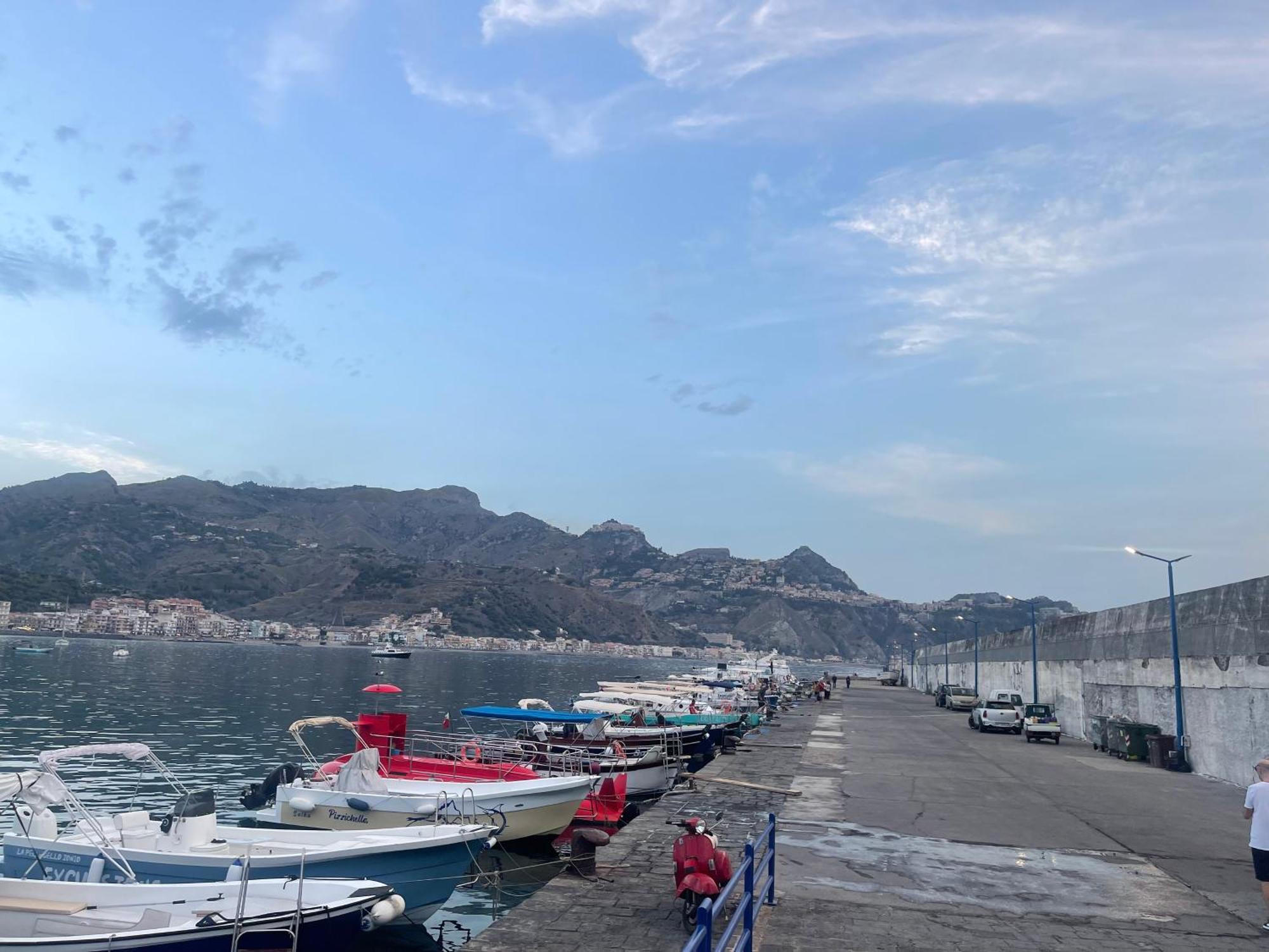 Maridda-Experience Rooms- Giardini Naxos Esterno foto